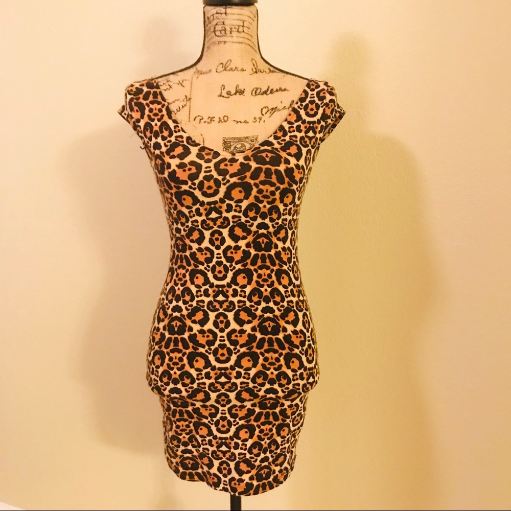 Forever21 Leopard print mini dress